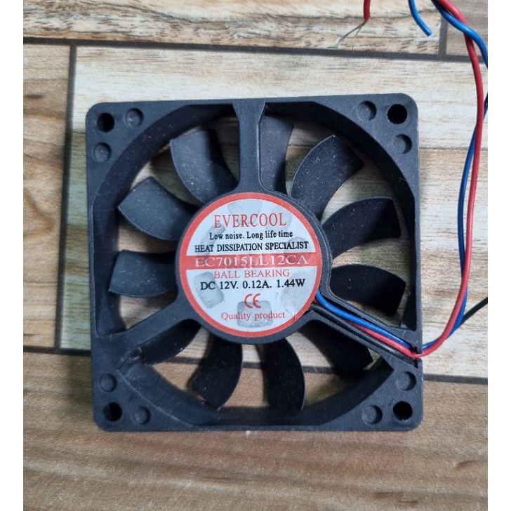 Quạt DC 12V  0.10A-0.18A  7cm