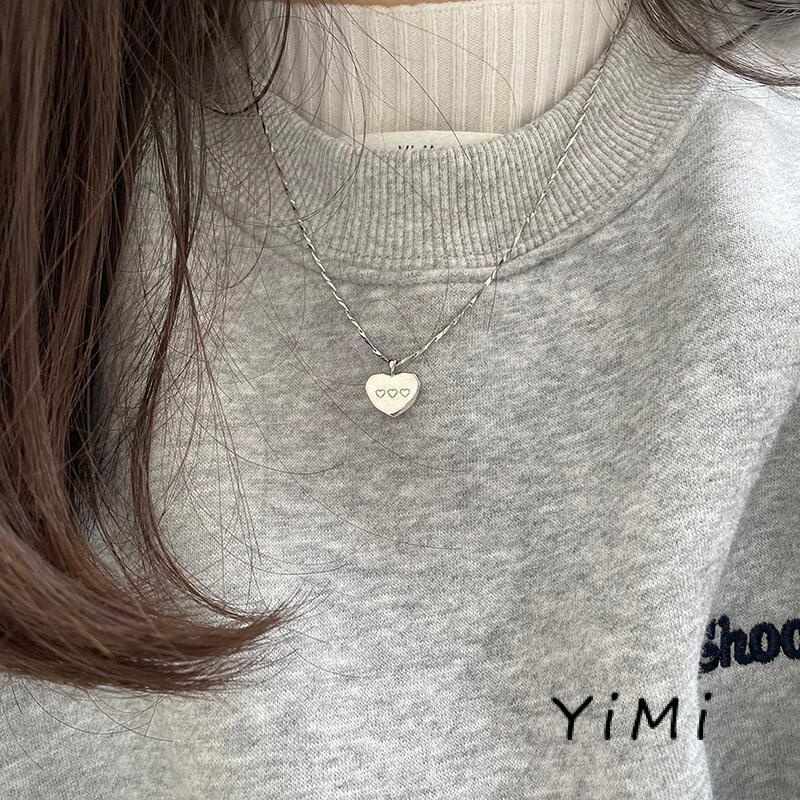 Vòng cổ mặt trái tim nhỏ thiết kế mới đơn giản thời trang dành cho nữ