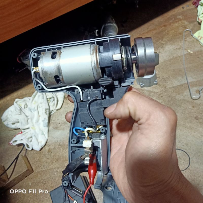 Máy bắn vít  cids 12v