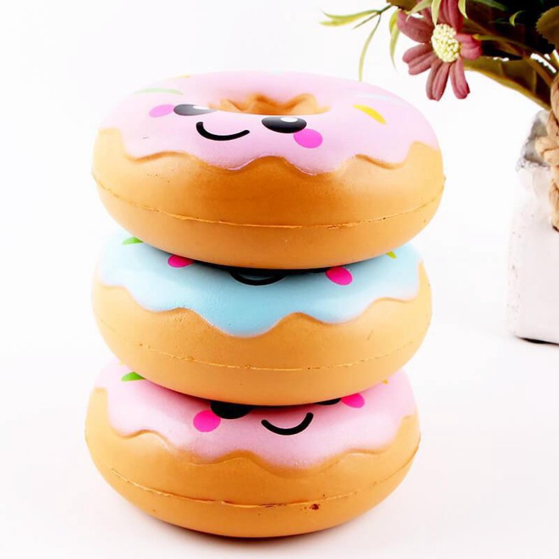 Bán 1 đồ chơi Squishy hình bánh Donut đáng yêu squishy Siêu rẻ