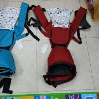 Địu ngồi em bé có đỡ cổ