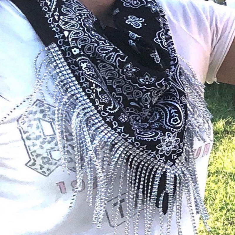 Khăn Bandanas Tua Rua Đính Đá Thời Trang