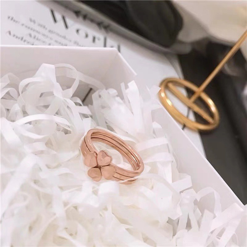 Vòng Xếp Chồng Ba Lá Bốn Lá | Nhẫn Thép Titan Mạ Vàng Hồng 18K Sang Trọng | Trang Sức Bằng Thép Không Gỉ Chống Nước Không Phai Màu Không Gây Dị Ứng