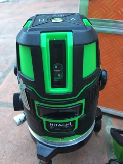 Máy laser 5 tia xanh HITACHI ( sử dụng ngoài trời)