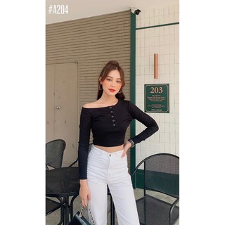 Áo crop lệch vai tay dài