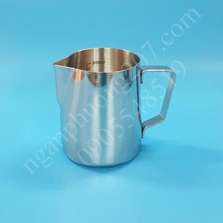 Ca đánh sữa Inox 350ml, có vạch chia - Dụng Cụ Pha Chế