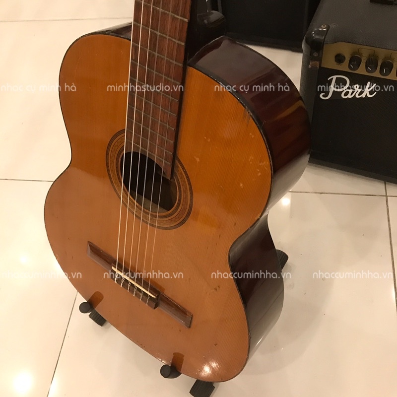 Đàn Guitar Classic Nhật Terada 400 #C08 đã qua sử dụng . Đàn Nylon Nhật đã qua sử dụng, cần thẳng, âm thanh hay