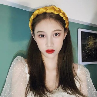 Cài tóc thắt bím.