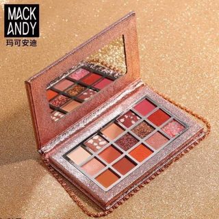 Phấn mắt túi xách mack andy tặng lèm 2 cọ mắt luôn ạ