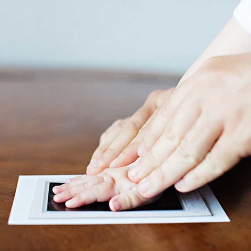 Bộ Dụng Cụ In Dấu Tay Chân Không Độc Hại An Toàn Cho Bé Sơ Sinh