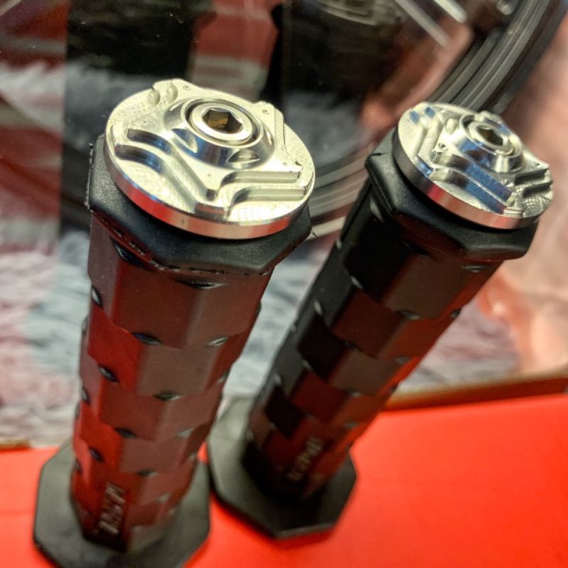 Gù Tay lái Titan Xanh lục bảo, Gù Inox Salaya cho Moto,xe máy
