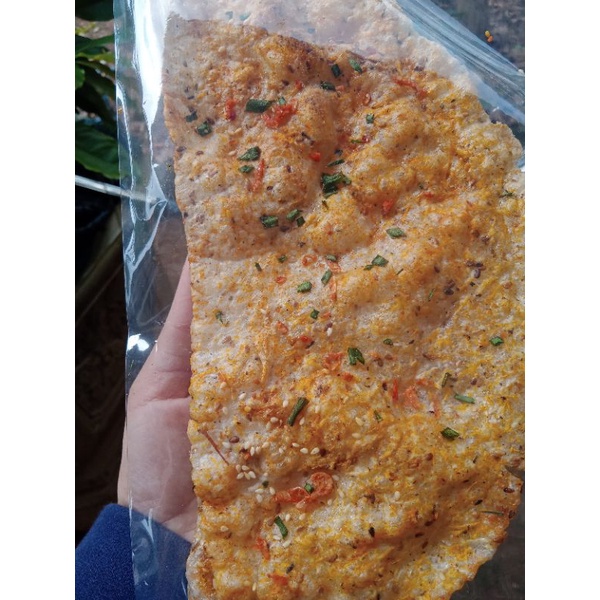 Bánh tráng nước dừa nướng sấy tép cay