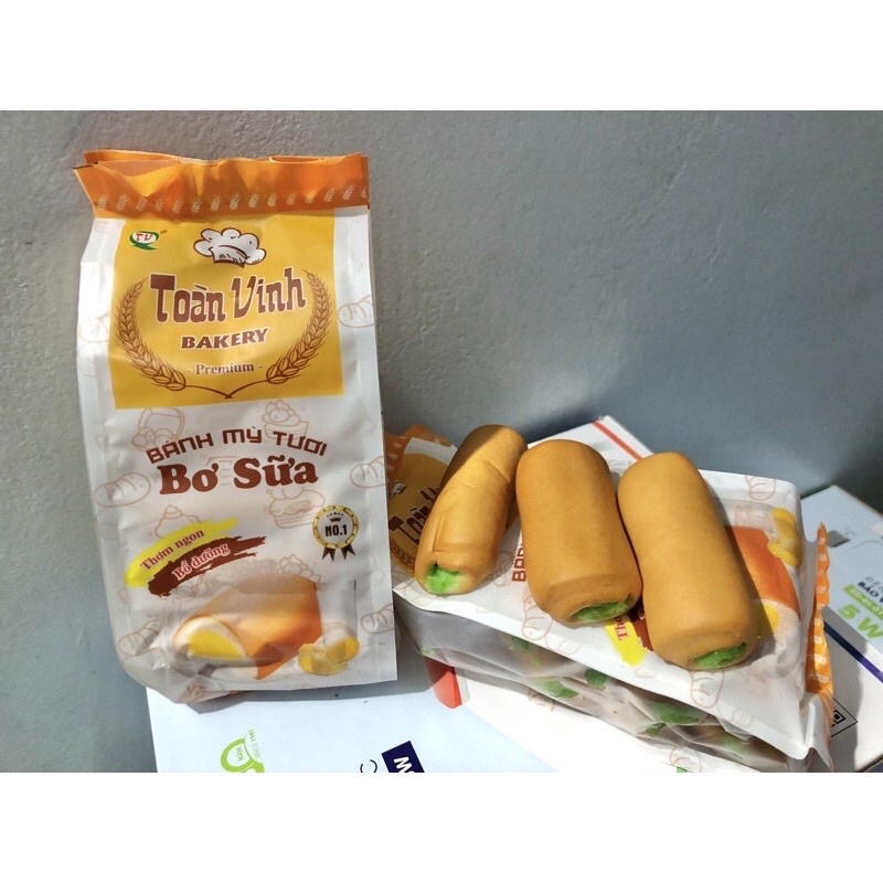 Bánh mì tươi Toàn Vinh Bakery gói 200g (10cái)