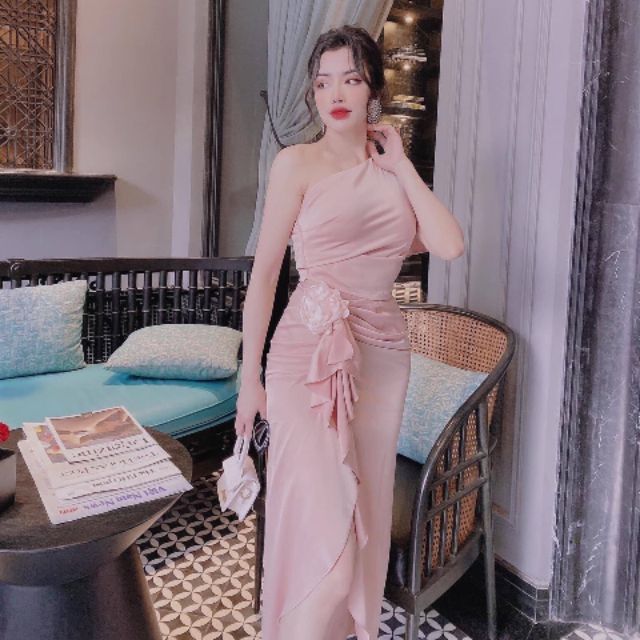 Đầm body 1 tay đính bèo hoa sang chảnh