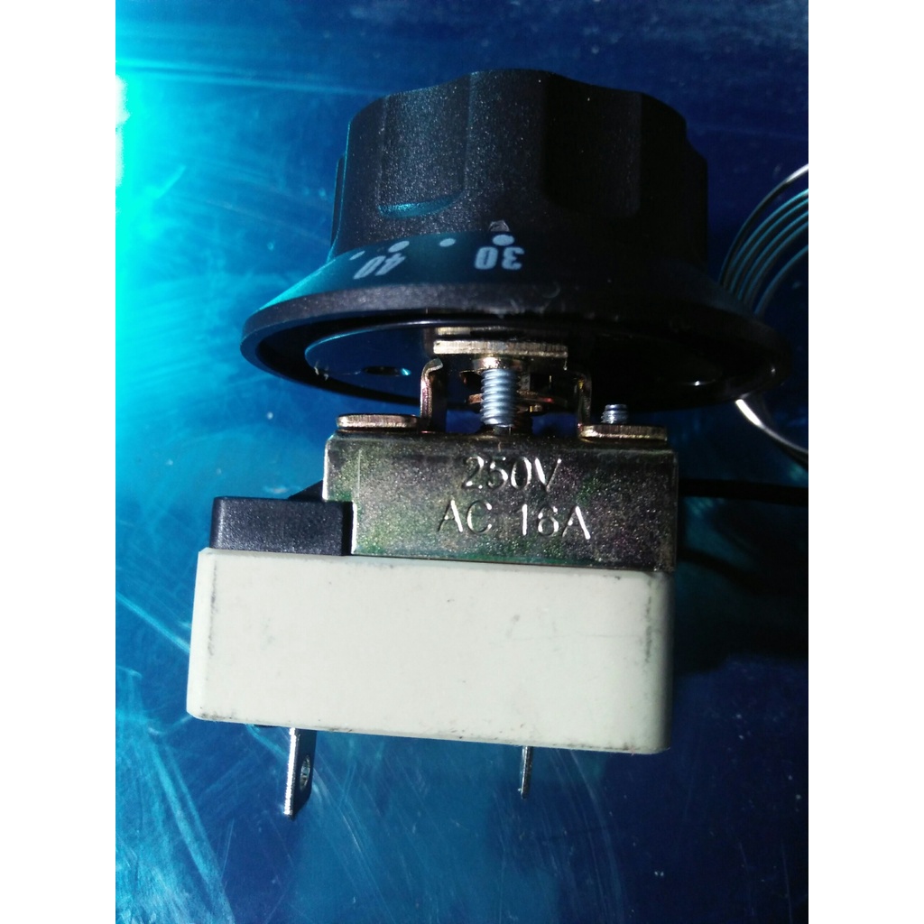 Bộ rơ le điều chỉnh nhiệt độ nồi nấu phở 30 - 110 độ - Chỉnh nhiệt Le heng 16A  Điện áp : 250V / 50Hz Imax: 16A