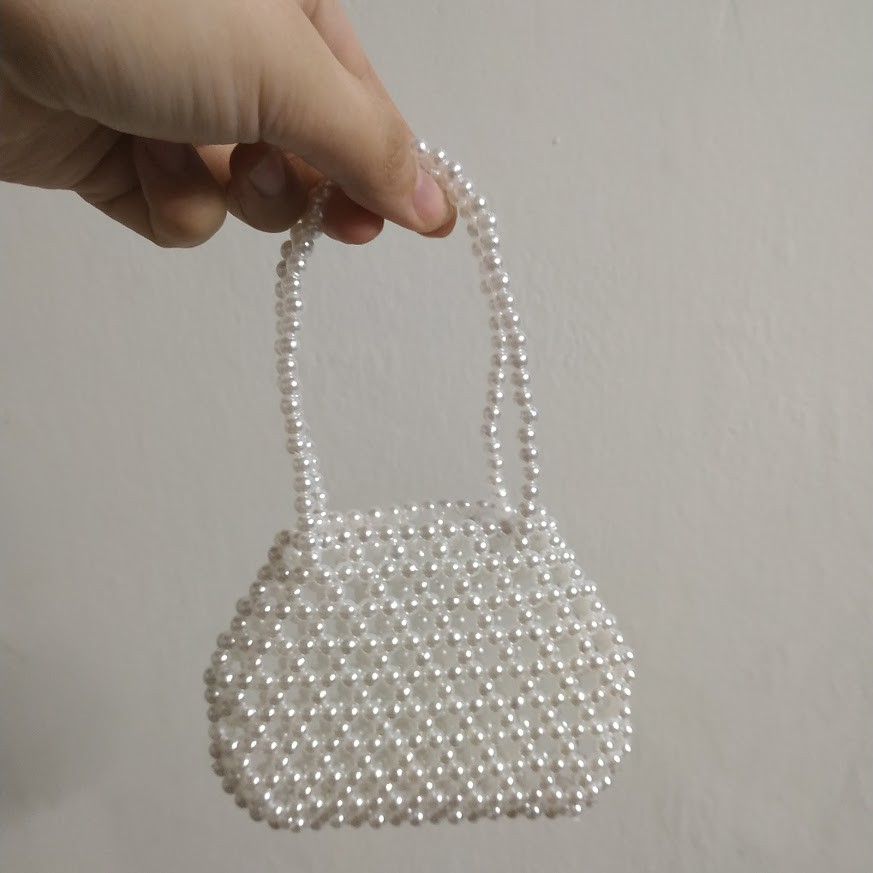 Túi xách nữ - Túi xách form bầu trắng xuông làm bằng hạt bẹt 5mm