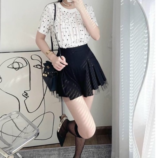 Chân váy xoè viền ren có quần trong chất vải tuyết mưa siêu xinh