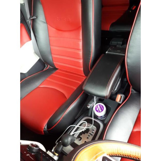 Hộp tỳ tay xe Toyota Rush 2018 2019 2020 2021 2022 Màu Đen Có Cổng sạc USB tiện lợi