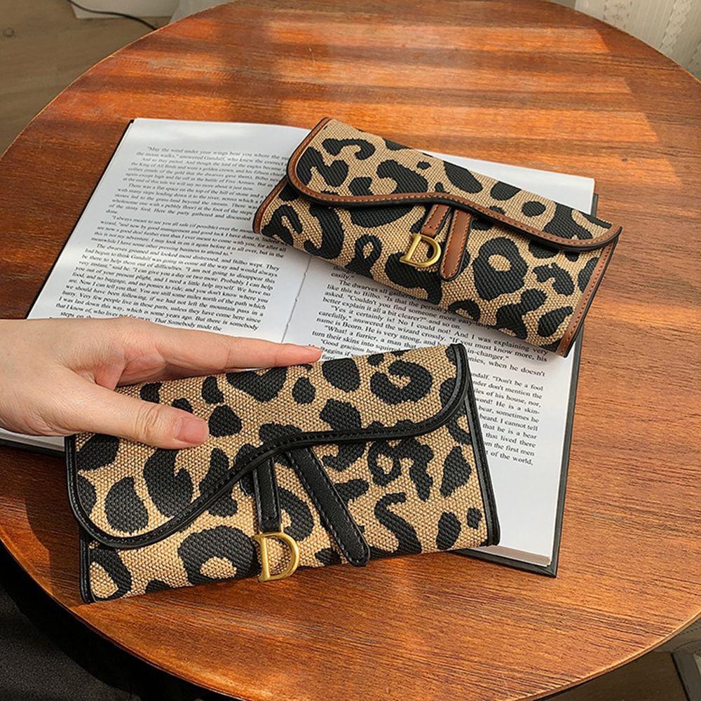 Ví Gấp Đa Năng In Họa Tiết Da Báo Dành Cho Nữ