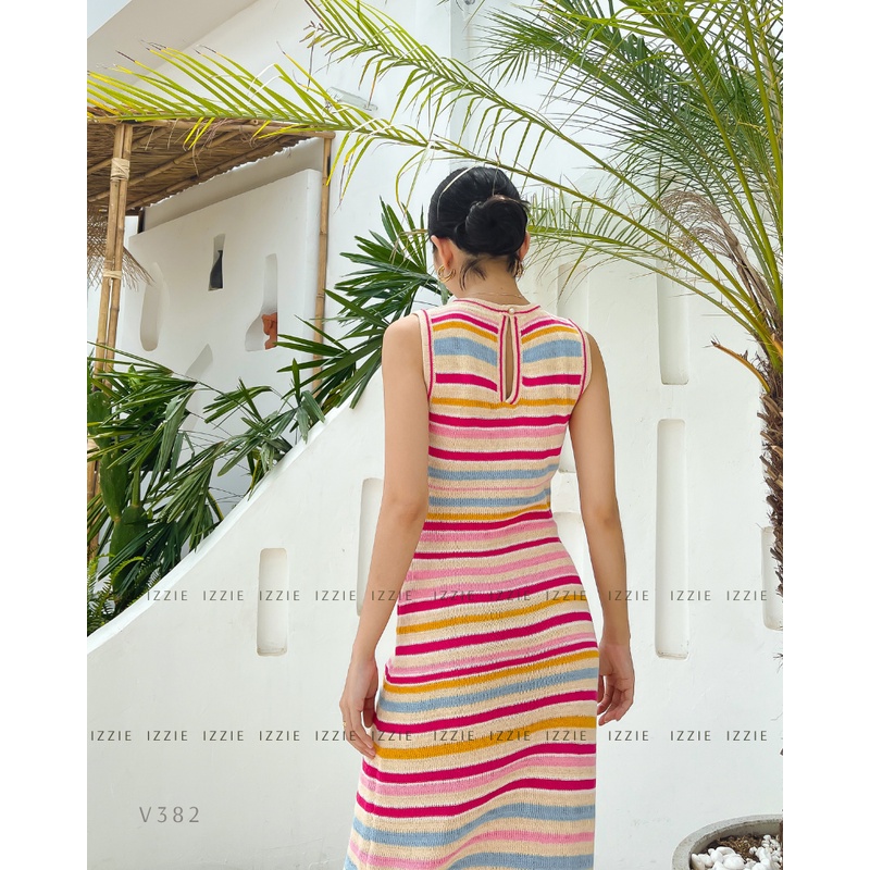 Váy len ba lỗ cutout sau cúc cài IZZIE V382 màu sắc cầm vồng, mềm êm nhẹ nhàn