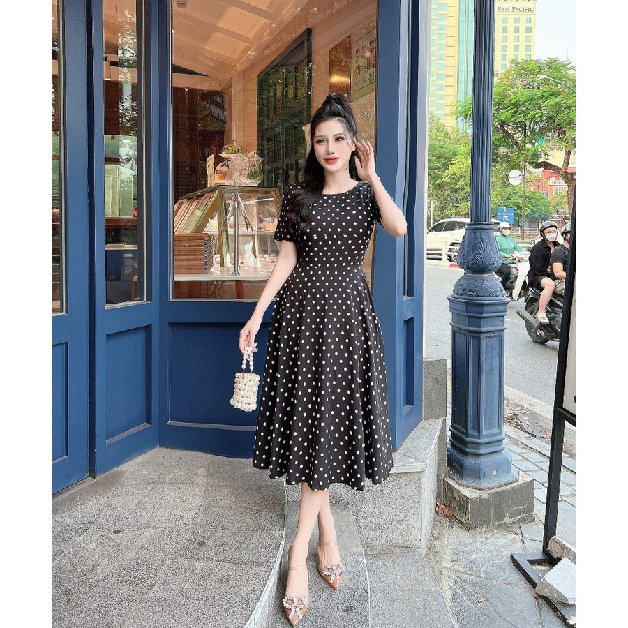 Đầm xòe chấm bi phối hoa ngực dễ thương D055- Lady Fashion
