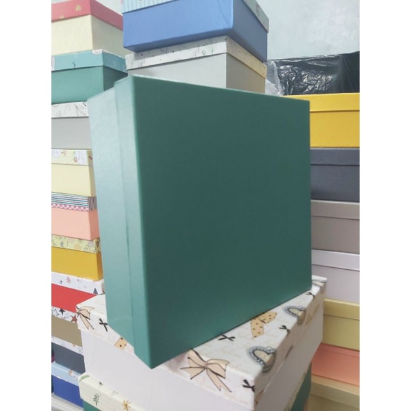 HỘP QUÀ VUÔNG SIZE 25X25 CAO 10CM