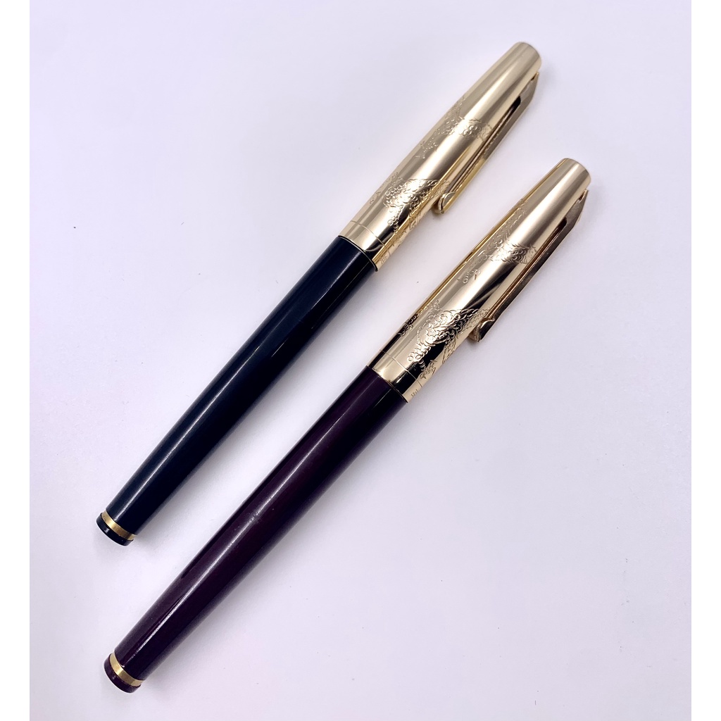 Bút máy cổ Hero 245