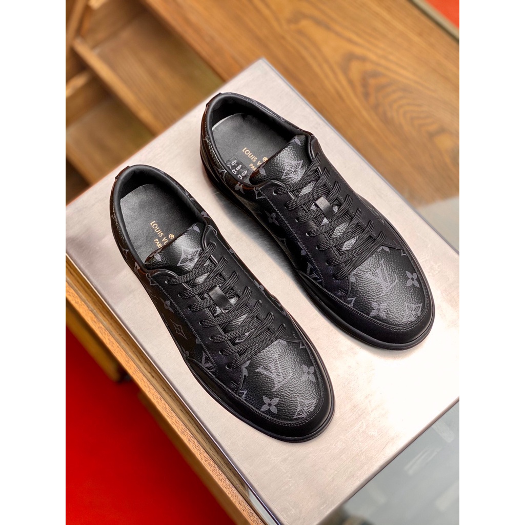 Giày sneakers nam cao cấp da thật Louis Vuitton LV thiết kế nam tính với họa tiết mang phong cách cổ điển