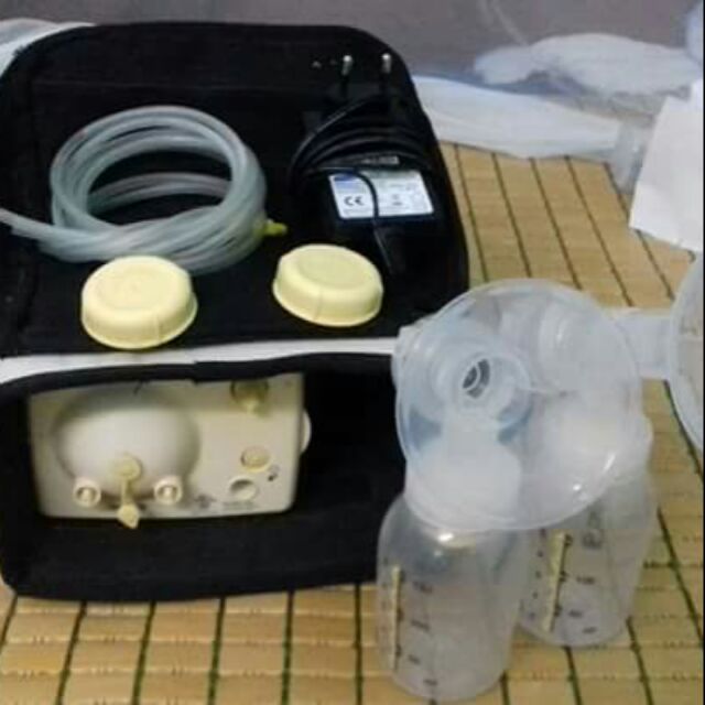 Máy hút sữa Medela Pump in style advanced