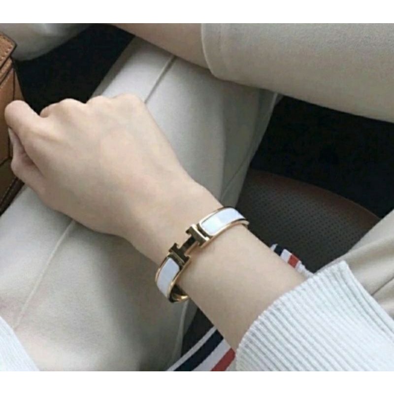Vòng tay,Lắc tay chữ H Titan Cao cấp không hoen gỉ giành cho cả Nam và Nữ