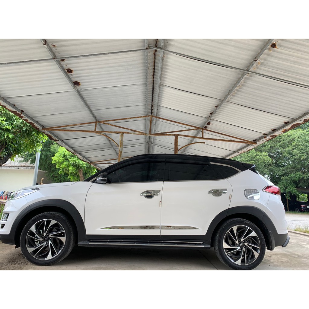 Ốp Nẹp Sườn Xe Hyundai Tucson 2019- 2021 inox cao cấp