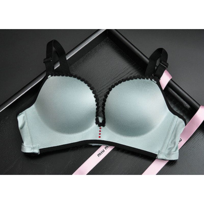 #M10: mẫu áo lót su trơn, đệm dày 6cm, nâng đẩy ngực tốt, bản lưng nhỏ, quai vai có thể tháo rời.