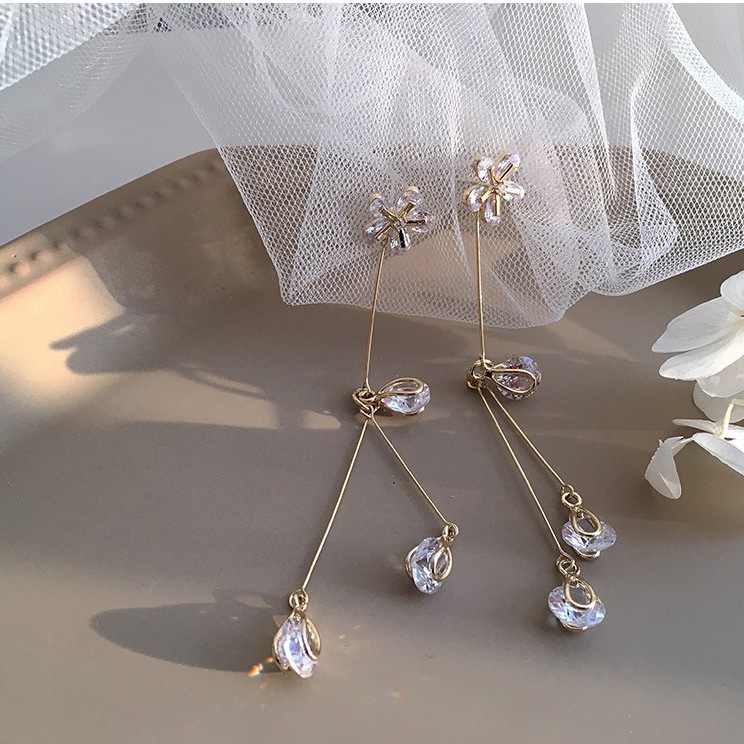 Bông tai kim bạc 925 dáng dài hình hoa đính đá zircon phối tua rua phong cách Nhật Hàn