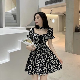 Đầm Xoè Hoa Cúc Đen Dây Choker Độccccc