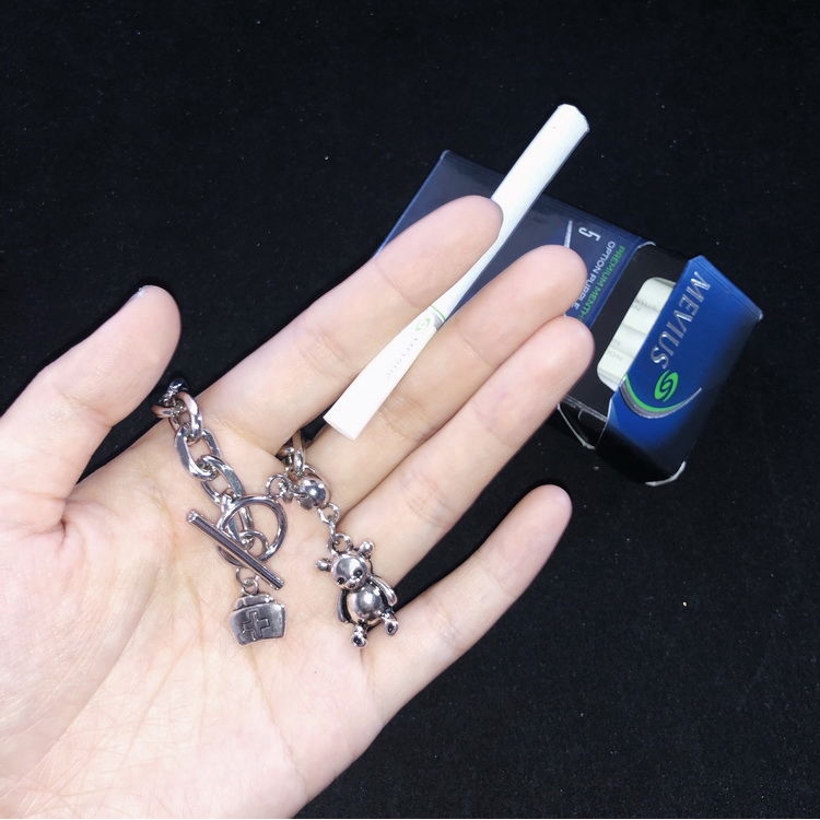 Vòng Tay Gắn Mặt Hình Gấu Cá Tính Phong Cách Retro