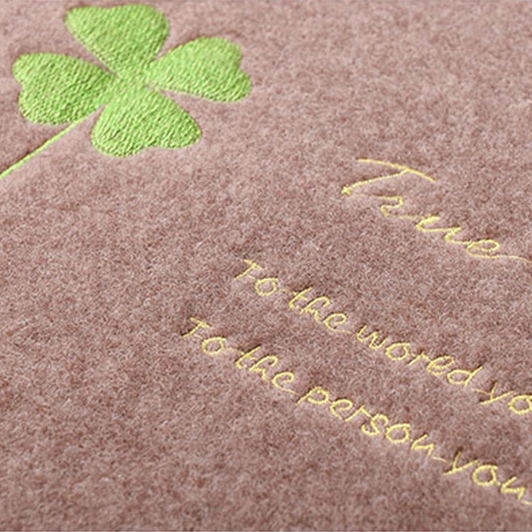 Thảm Chùi Chân Thấm Nước Chống Trượt Họa Tiết Cỏ Bốn Lá Cho Phòng Khách