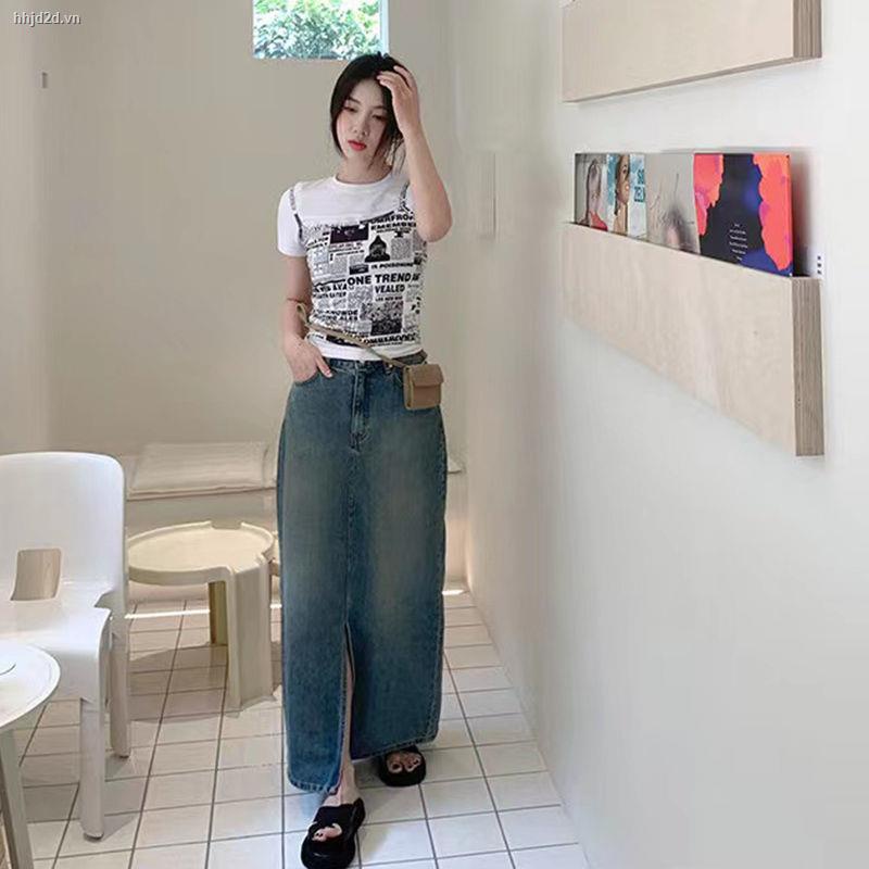Chân váy jeans dài xẻ tà lưng cao thời trang thu đông phong cách Hàn Quốc mới 2021