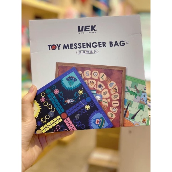 UeK set bộ đồ chơi kiêm túi đeo