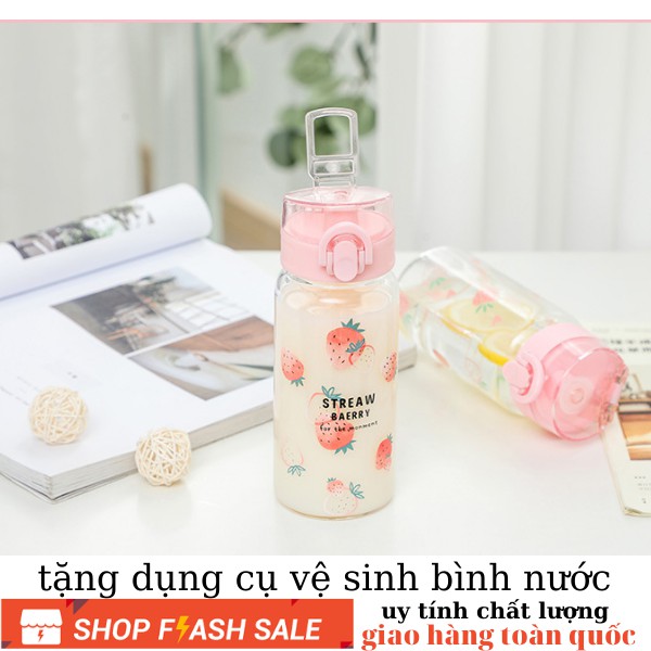 Bình nước thuỷ tinh HÌNH QUẢ DÂU 500ml  CÓ DÂY XÁCH TIỆN DỤNG  bình đưng nước bình đựng nước cute