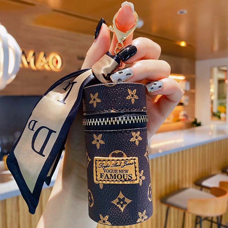Trend portable fashion lipstick bag niche retro mini bucket bag cute keychain exquisite ornaments