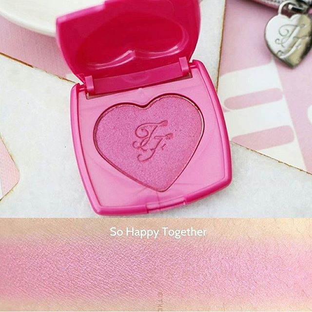 Phấn má Too faced màu So happy together