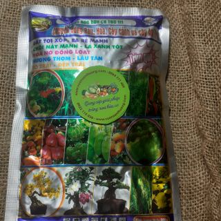 Phân bón hữu cơ trùn quế gói 500g, đất tơi xốp, ra rễ mạnh, chồi nảy mạnh, lá xanh, hoa nở đồng loạt, trái to