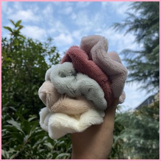 Dây buộc tóc Scrunchies Lông Thỏ Xinh Xắn hot trend 2021