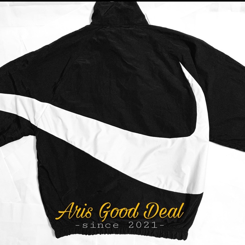 ÁO KHOÁC DÙ 2 LỚP SPORTWEAR SWOOSH WOVEN ĐEN