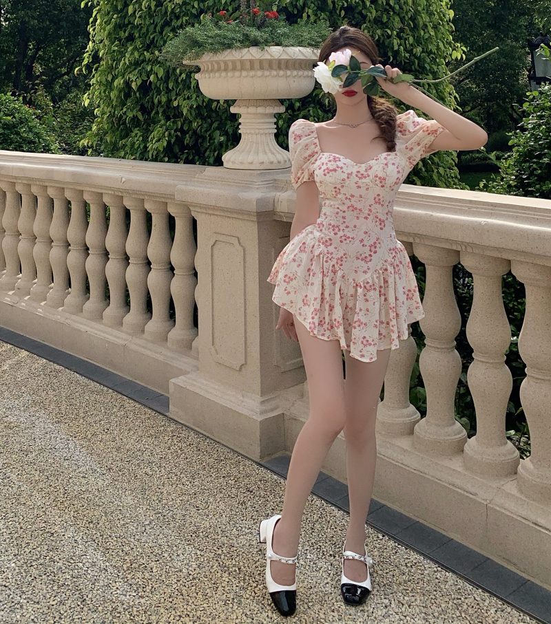 Đầm Tay Phồng Cổ Vuông Họa Tiết Hoa Xinh Xắn Phong Cách Hàn Quốc | BigBuy360 - bigbuy360.vn