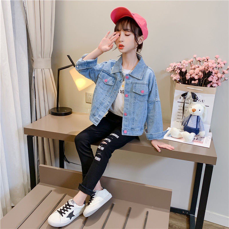 【Tại Chỗ】Áo khoác Denim cho bé gái Xuân Thu2020Mùa Thu Mới Quần Áo Trẻ Em Phong Cách Trẻ Em Áo Thời Trang Trẻ Em, Phụ Nữ Hàn Quốc