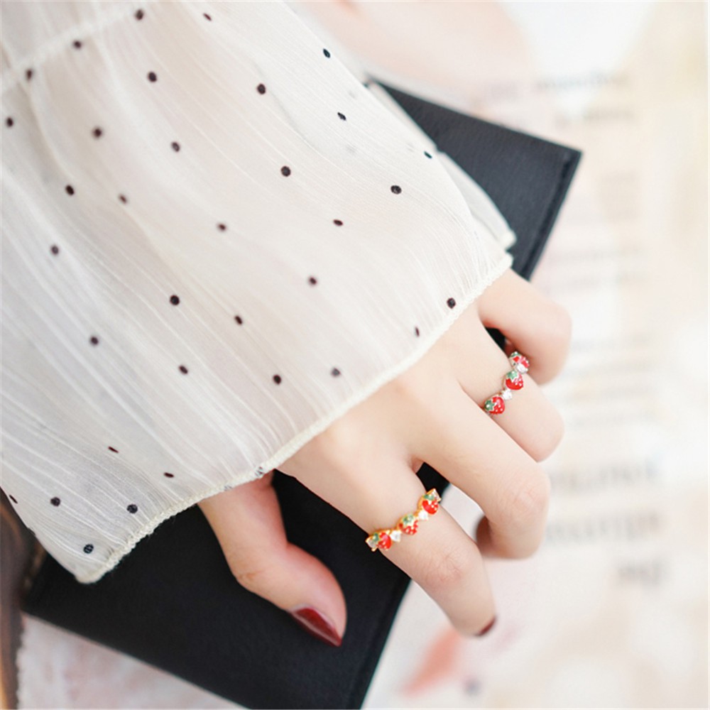 Nhẫn Hở Hình Trái Dâu Đính Đá Zircon Phong Cách Hàn Quốc