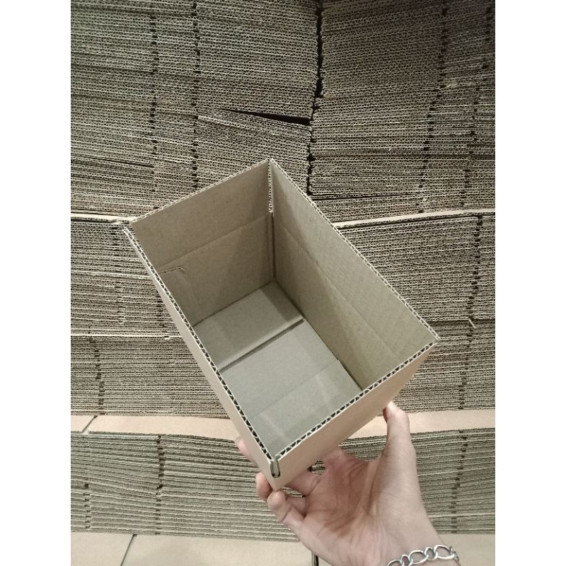 18x12x12 Combo 50 hộp carton đóng hàng 3 lớp giá tại xưởng, mua buôn liên hệ