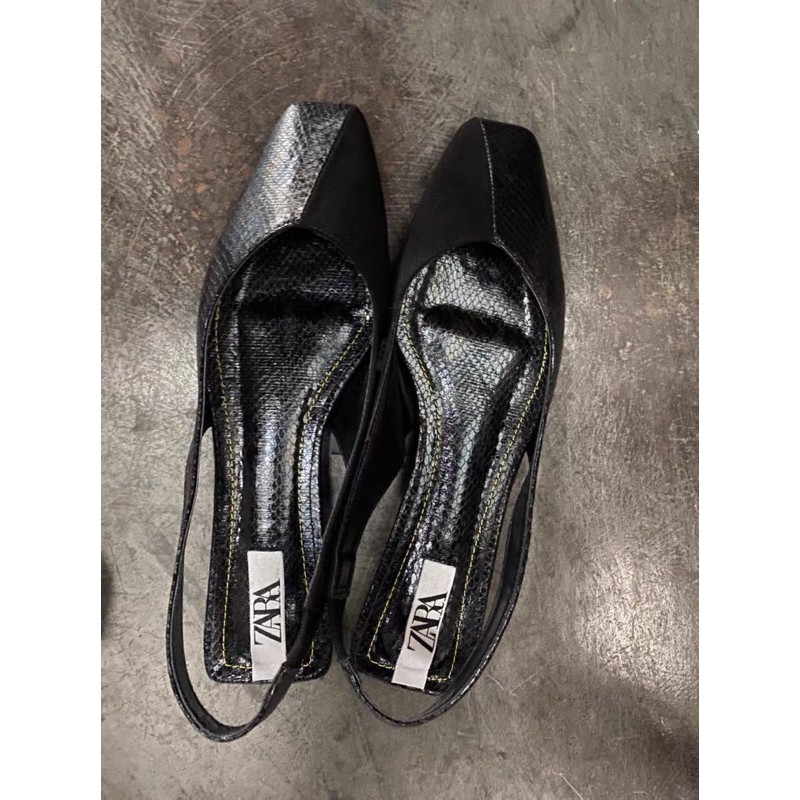 Giày sandal Zara mũi vuông hở gót