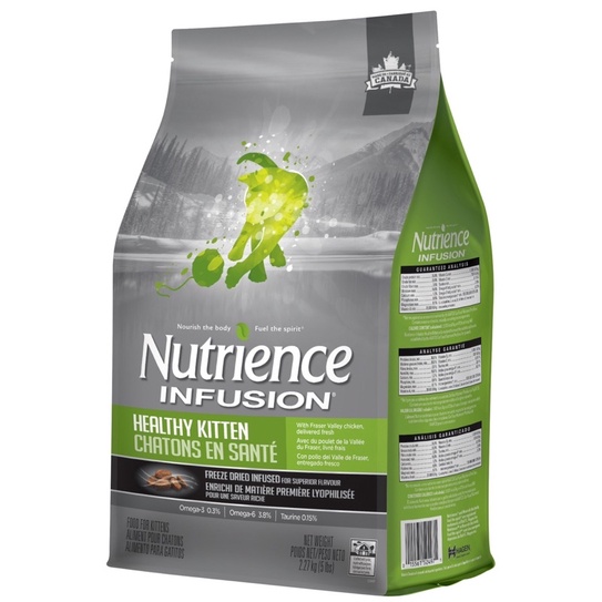 Thức ăn hạt Nutrience Original cho mèo con bịch 2.5 Kg